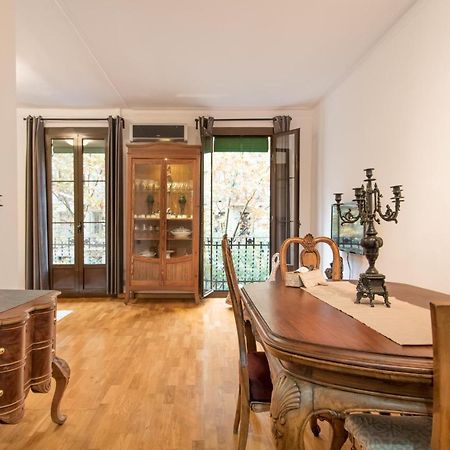 Art Nouveau Apartment Barcellona Esterno foto